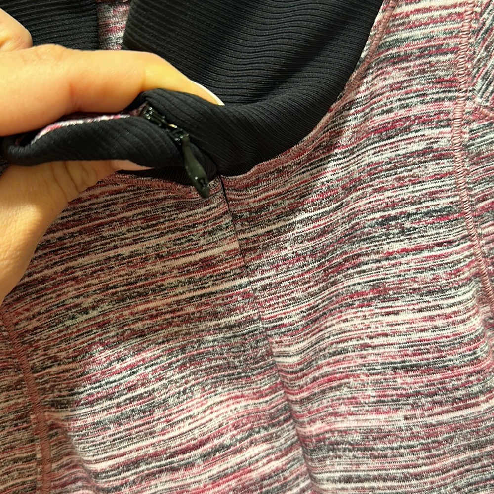 Lululemon Runderful half zip - Picture 4 of 6